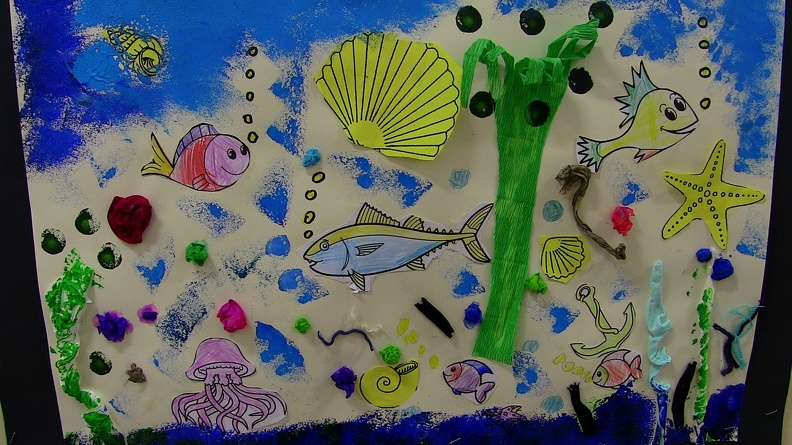 wystawa-kolorowe-witrazyki-i-podwodny-swiat-fot-01-2022-0034